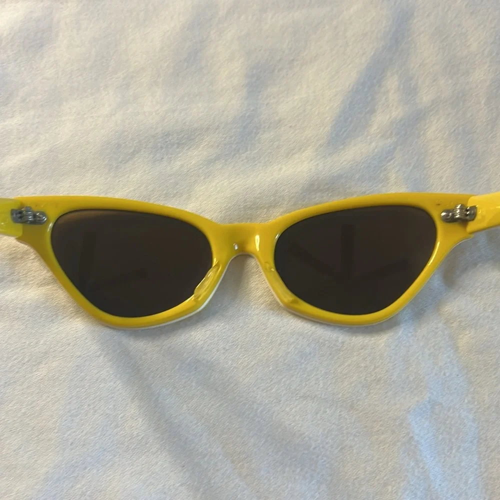 RARE Vintage American Optical Cat Eye Sunglasses
